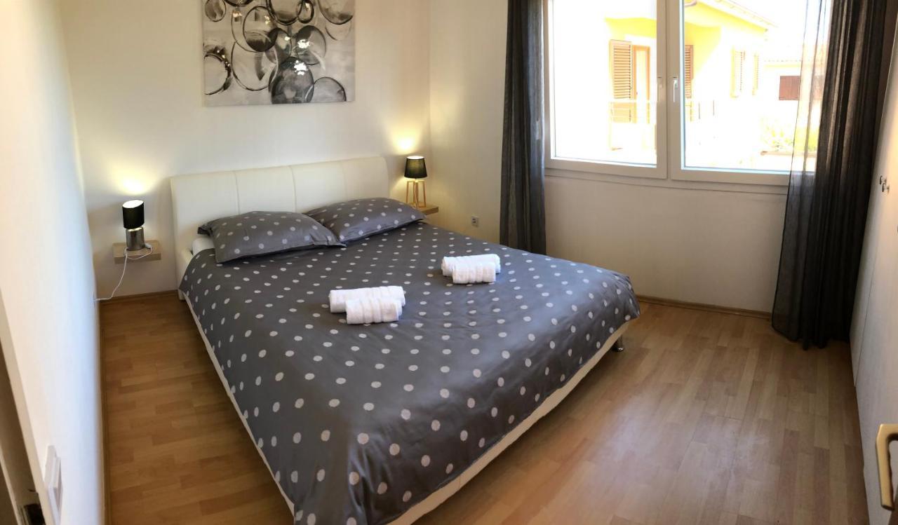 Two-Bedroom Countryside Apartment Marcana Luaran gambar
