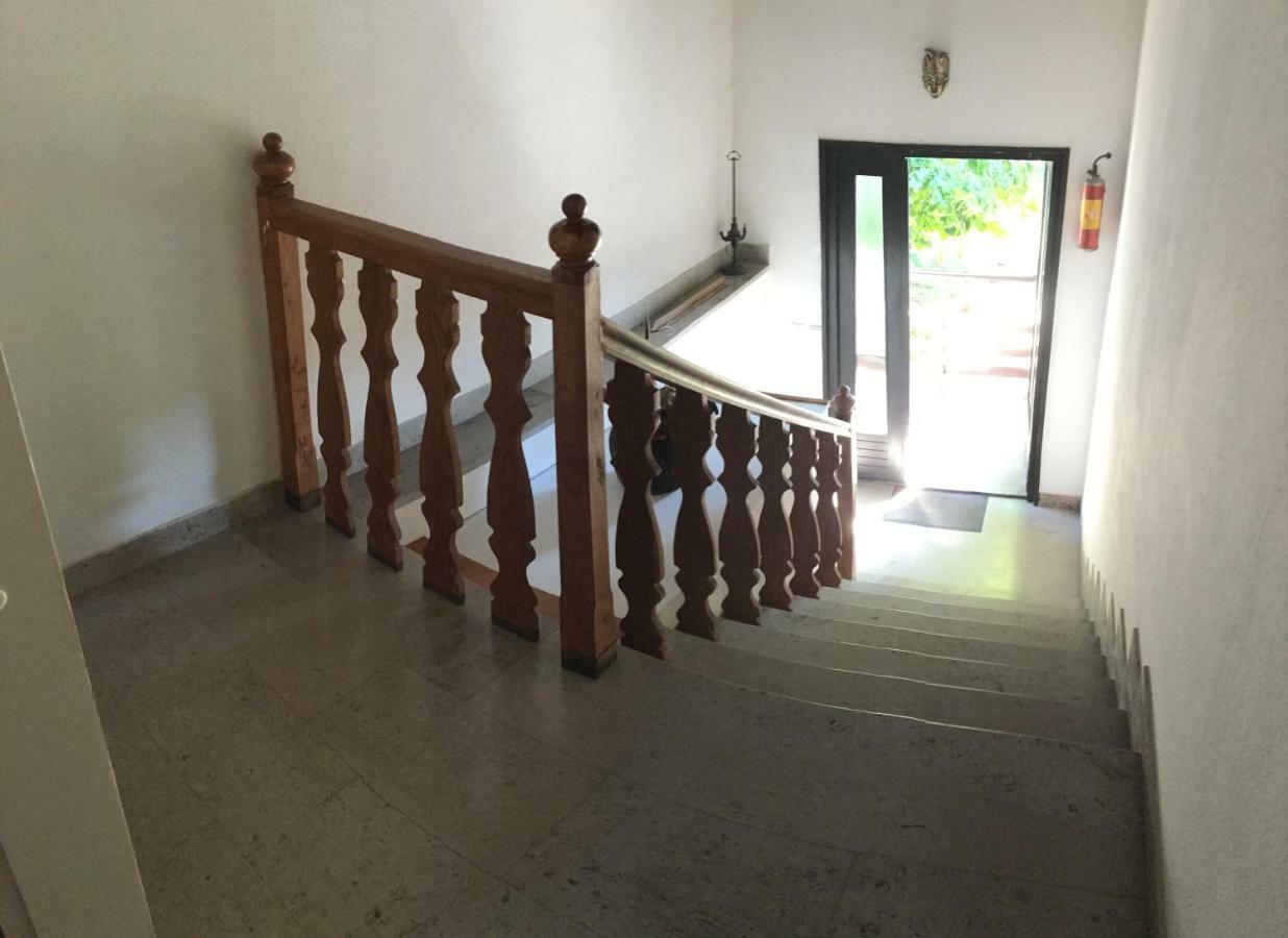 Two-Bedroom Countryside Apartment Marcana Luaran gambar